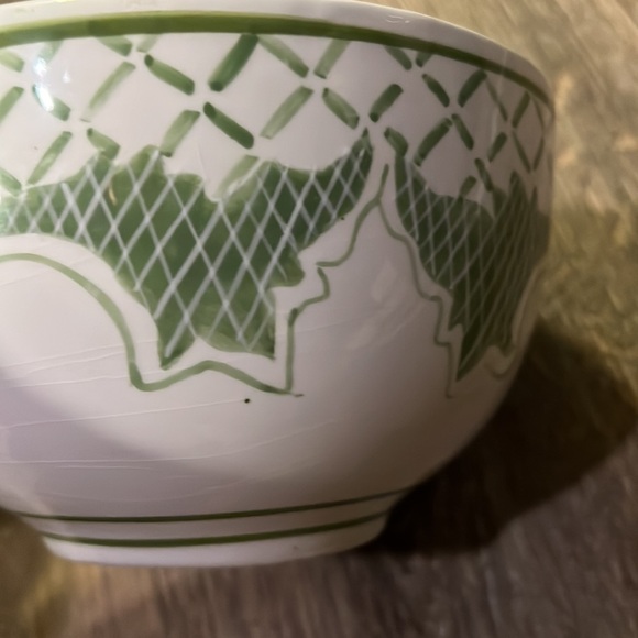 2 Isabelle de Borchgrave Soup Bowls Hand Painted Florals/Rose Design - Picture 3 of 4